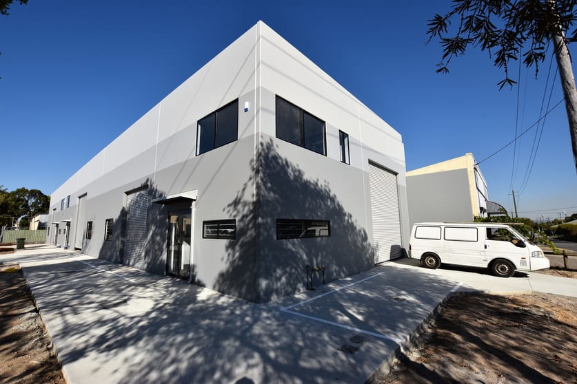 Click to view all images 2/222 PLANET STREET Welshpool WA 6106 - Image 2