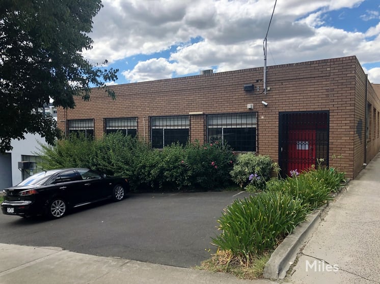 Click to view all images 31 Hall Street Hawthorn East VIC 3123 - Image 1