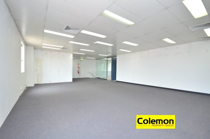 Click to view all images 2/77 Boundary Road Mortdale NSW 2223 - Image 2