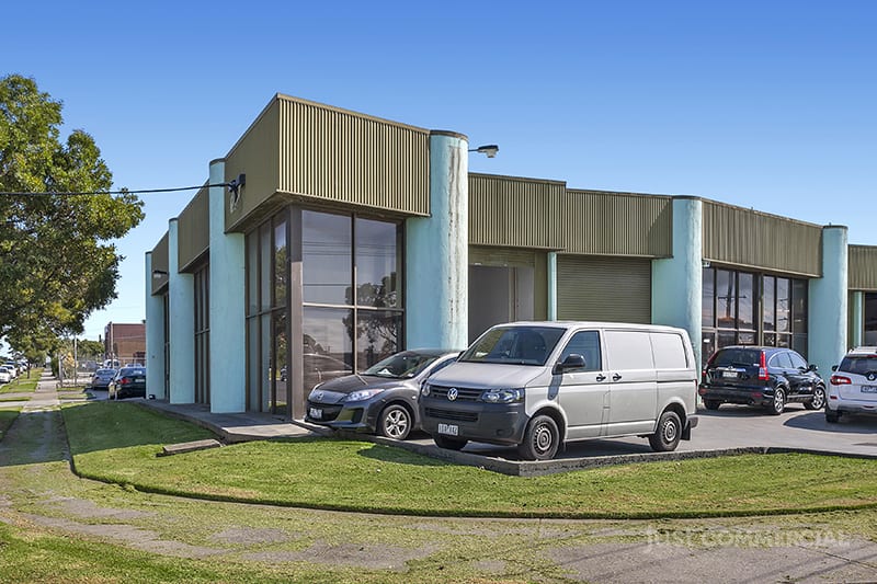 Click to view all images 4/19-25 Grange Road Cheltenham VIC 3192 - Image 3