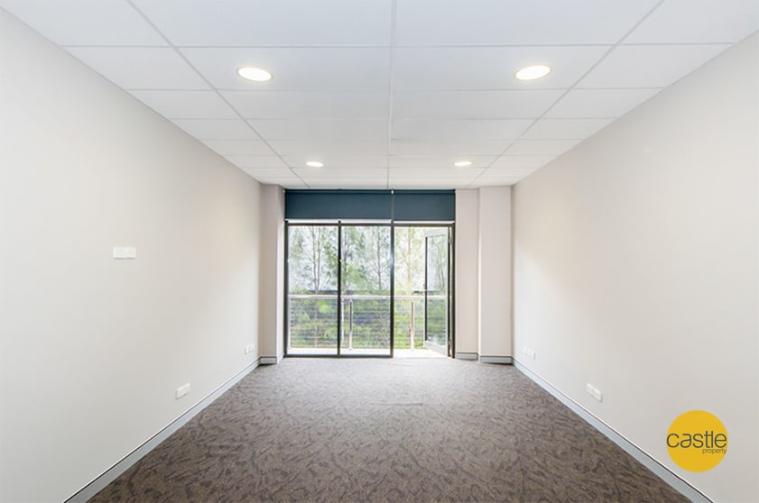 Click to view all images 4/6 Frost Dr Mayfield West NSW 2304 - Image 3