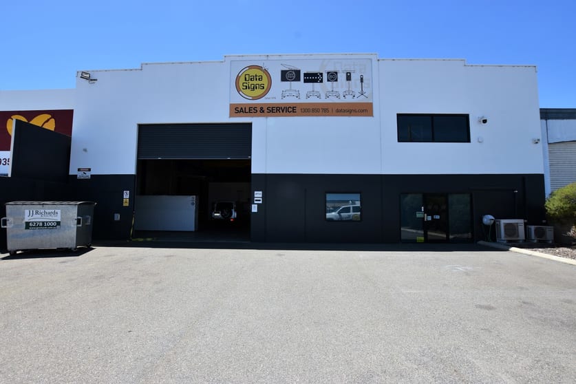 Click to view all images 66 DOWD STREET Welshpool WA 6106 - Image 2