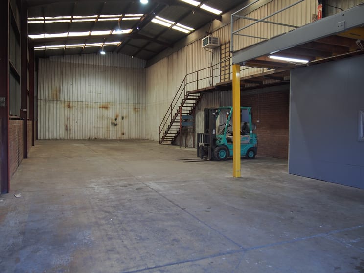 Click to view all images 8a Sammut Street Smithfield NSW 2164 - Image 3