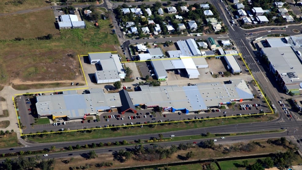 Click to view all images Shop 9/36 Kings Road Hyde Park QLD 4812 - Image 2