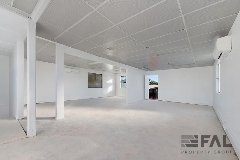 Click to view all images 124 Brisbane Road Booval QLD 4304 - Image 2