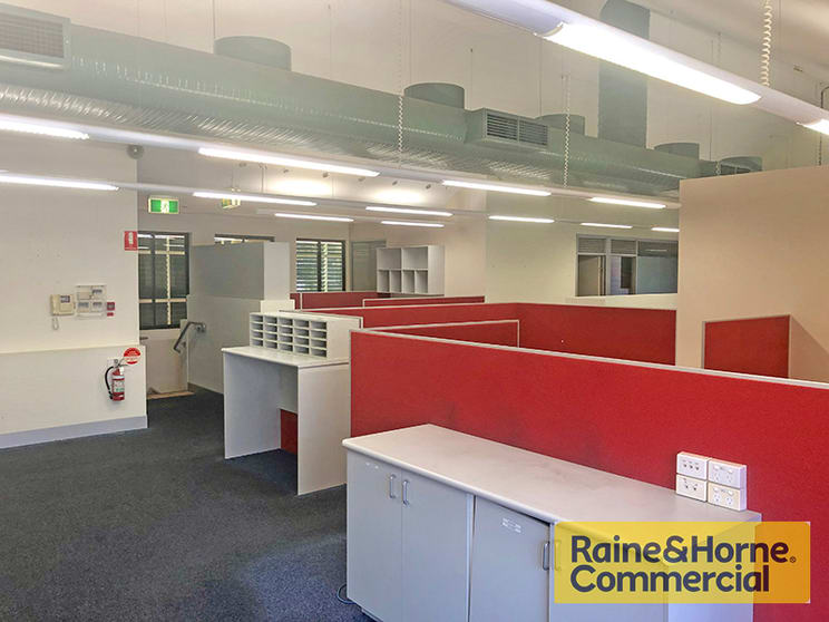 Click to view all images 1/40 Station Road Indooroopilly QLD 4068 - Image 2