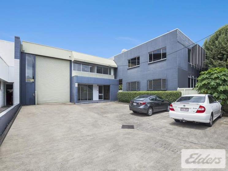 Click to view all images 12 Heussler Terrace Milton QLD 4064 - Image 1