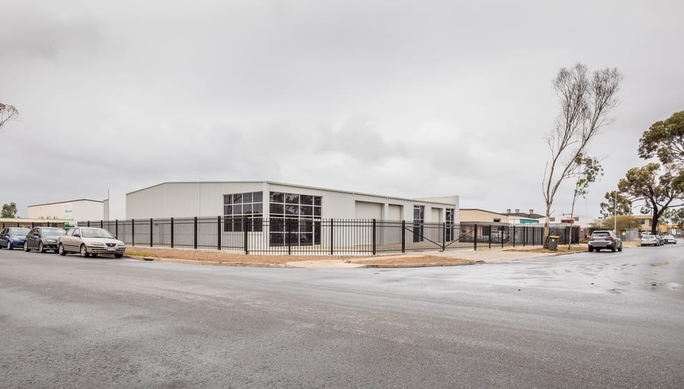 Click to view all images 3/13-15 Duncan Road Dry Creek SA 5094 - Image 2