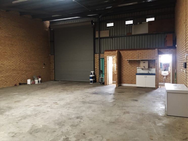 Click to view all images 8/11 Alloa Road Maddington WA 6109 - Image 2