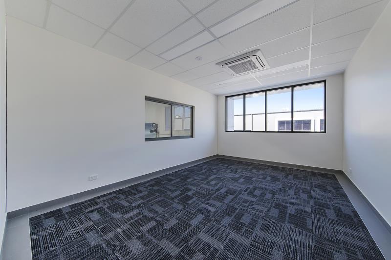 Click to view all images Smithfield NSW 2164 - Image 3