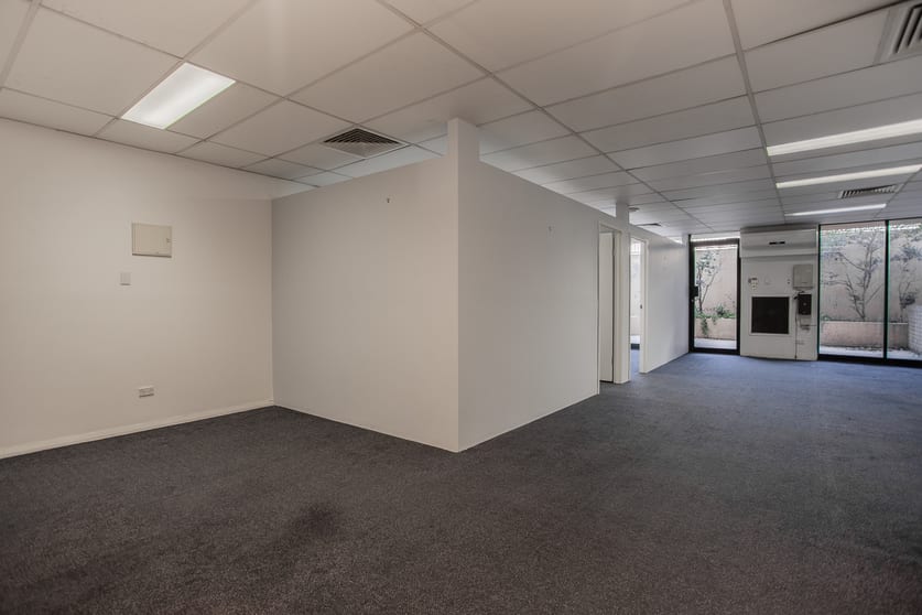Click to view all images 3/10-12 Old Castle Hill Road Castle Hill NSW 2154 - Image 3
