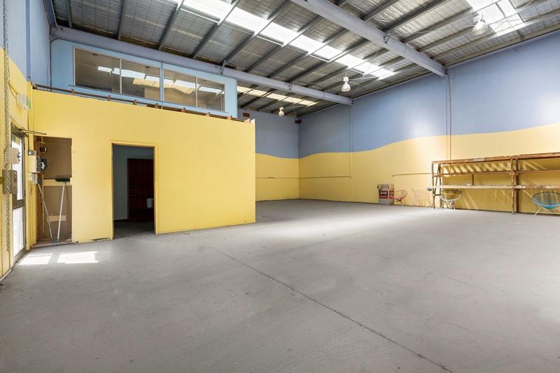 Click to view all images 6 Rickard Street Brunswick East VIC 3057 - Image 2