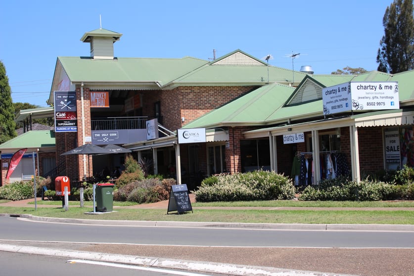 Click to view all images 217 BELGRAVE ESPLANADE Sylvania Waters NSW 2224 - Image 2