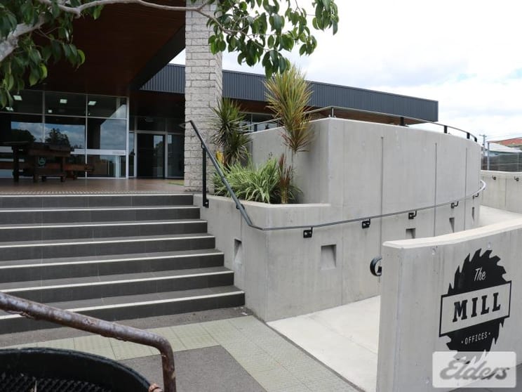 Click to view all images 37 Turbo Drive Coorparoo QLD 4151 - Image 1
