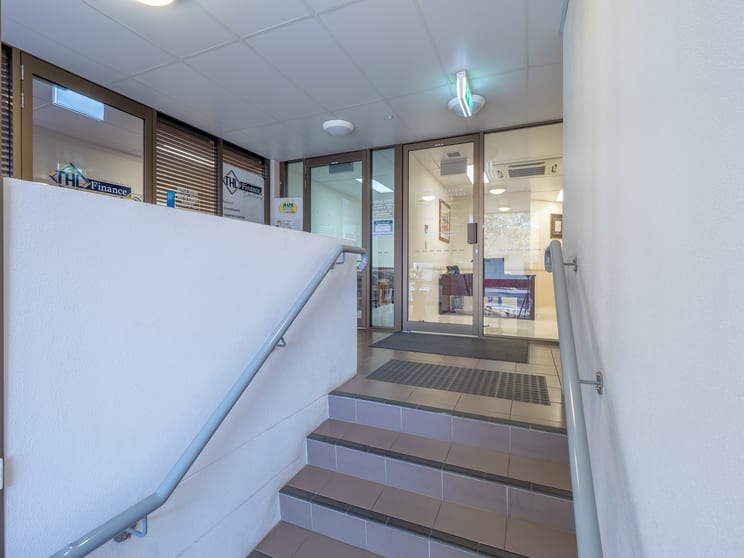 Click to view all images 173 Hume Street - Suite 1 & Suite 2 Toowoomba City QLD 4350 - Image 2