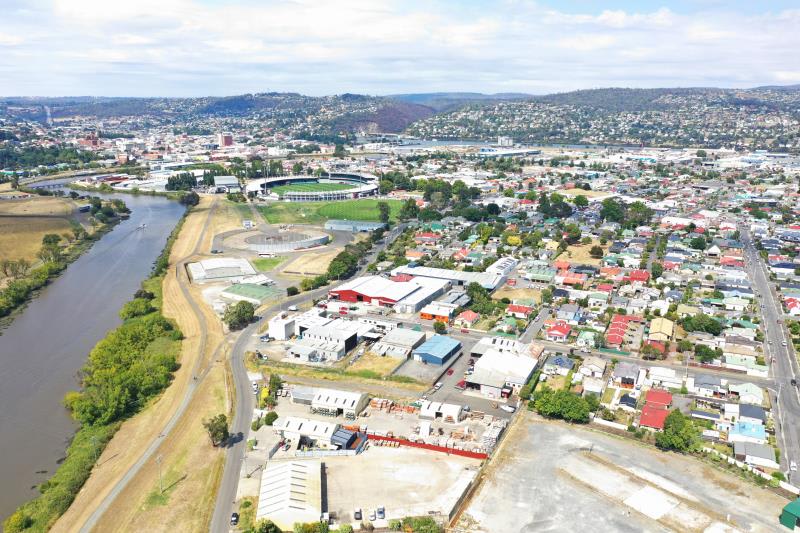 Click to view all images Unique Opportunity in Invermay/27 Churchill Park Drive Invermay TAS 7248 - Image 3