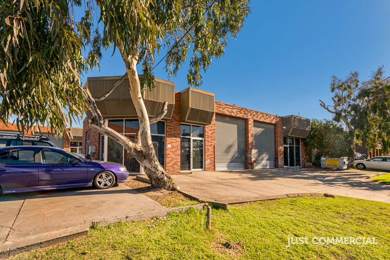 Click to view all images 4/23-25 Shearson Crescent Mentone VIC 3194 - Image 2