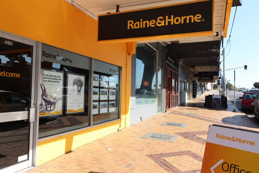 Click to view all images 485 Nepean Highway Frankston VIC 3199 - Image 2