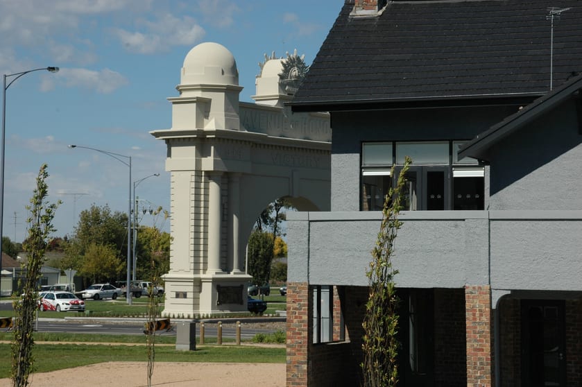 Click to view all images 1728 Sturt Street Alfredton VIC 3350 - Image 3