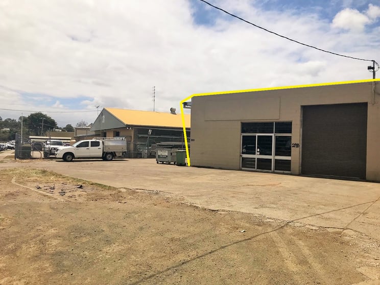 Click to view all images 29B Smallwood Street Underwood QLD 4119 - Image 3