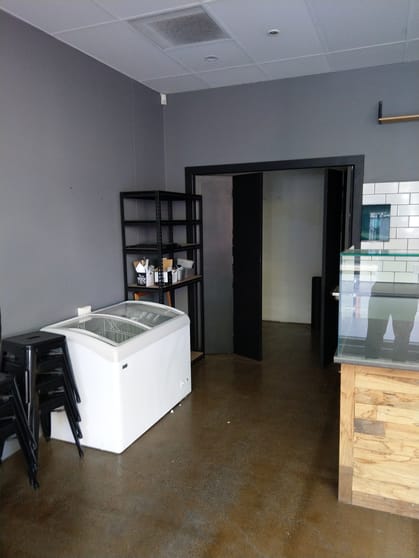Click to view all images 28 Hall Street Moonee Ponds VIC 3039 - Image 2