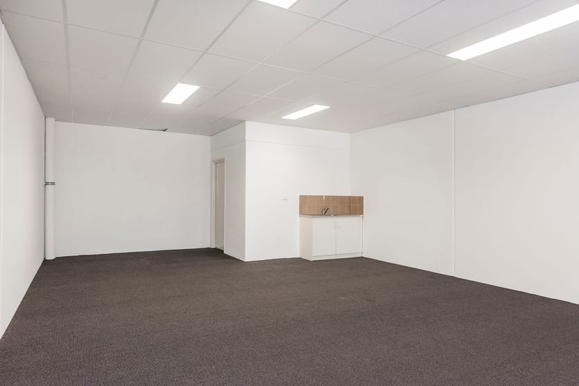 Click to view all images 2/24 Comserv Loop Ellenbrook WA 6069 - Image 3