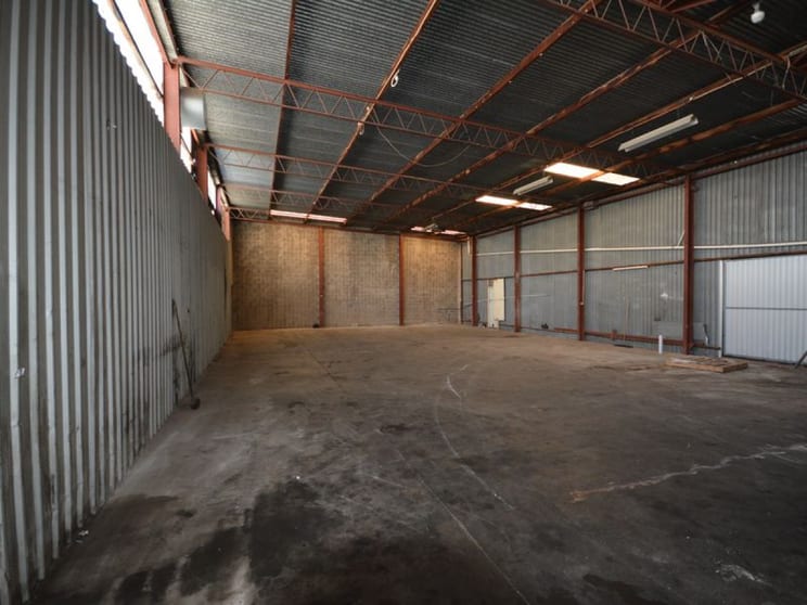 Click to view all images Unit 2, 214-216 Richmond Road Marleston SA 5033 - Image 3
