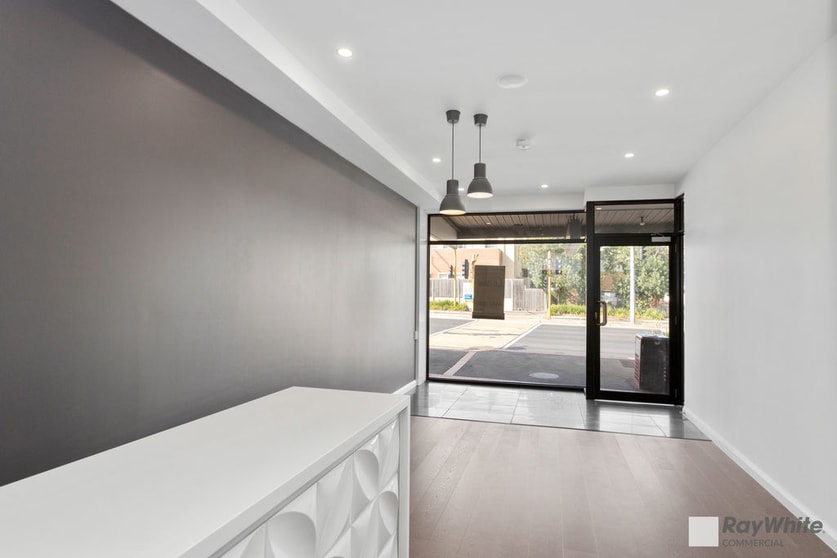 Click to view all images 457 North Road Ormond VIC 3204 - Image 3