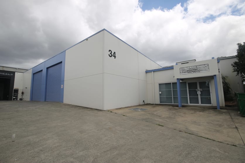Click to view all images 2/34 Neumann Road Capalaba QLD 4157 - Image 1