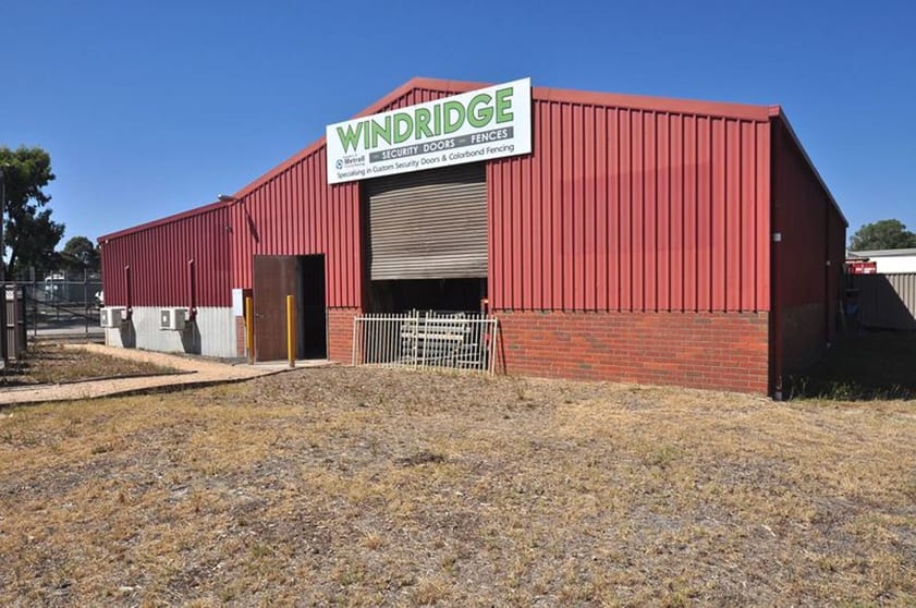 Click to view all images 39-41 Kinross Street Long Gully VIC 3550 - Image 1