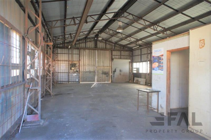 Click to view all images Rocklea QLD 4106 - Image 2