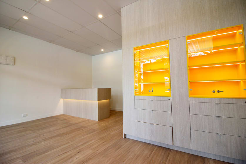 Click to view all images 8-10 West Street Burleigh Heads QLD 4220 - Image 1