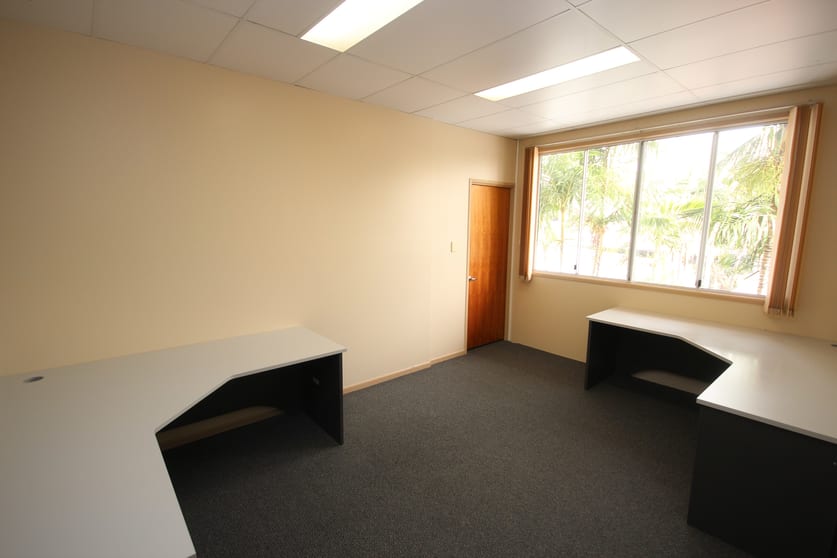 Click to view all images 1/11 Carlton Street Kirwan QLD 4817 - Image 2