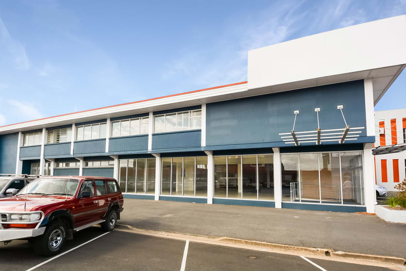 Click to view all images Unit A/155 Alma Street Rockhampton City QLD 4700 - Image 2