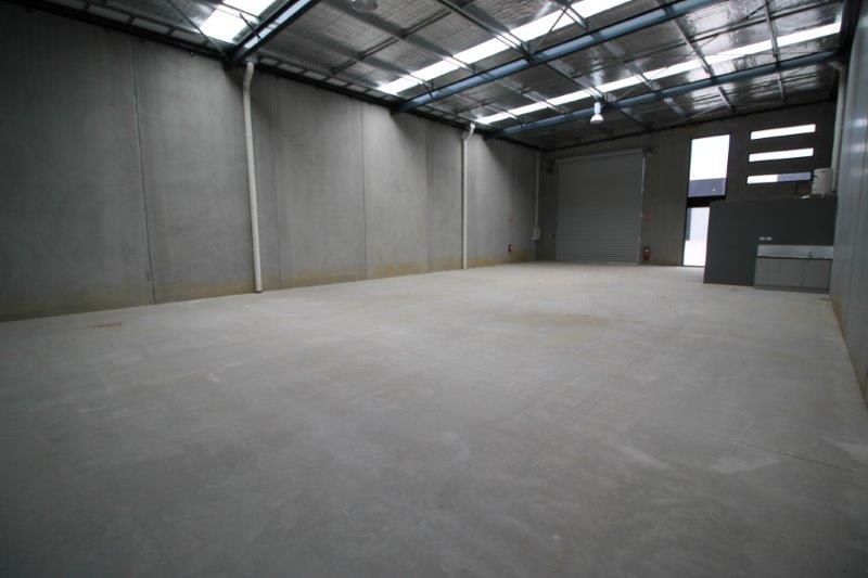 Click to view all images Unit 12/7 Sharnet Circuit Pakenham VIC 3810 - Image 3