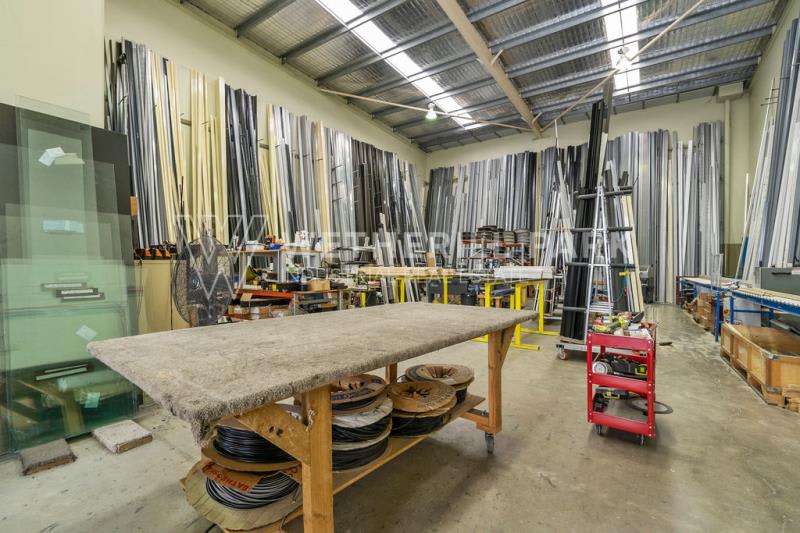 Click to view all images Wetherill Park NSW 2164 - Image 2