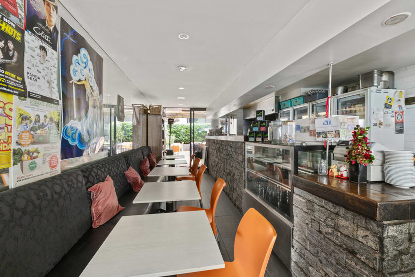 Click to view all images 2/265 Crown Street Surry Hills NSW 2010 - Image 1