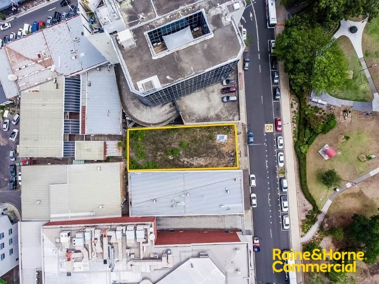 Click to view all images 1 Cordeaux Street Campbelltown NSW 2560 - Image 2