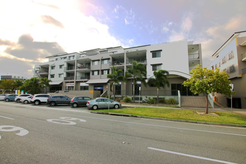 Click to view all images 2 Acacia Court Robina QLD 4226 - Image 1