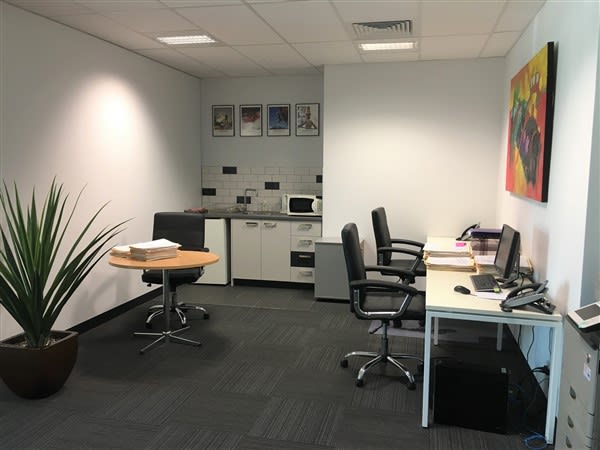 Click to view all images 13/27-31 Duerdin Street Notting Hill VIC 3168 - Image 3