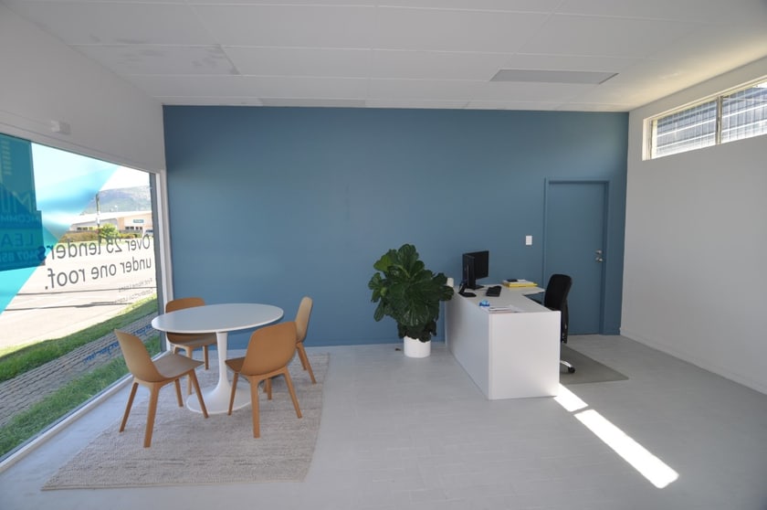 Click to view all images 2/37 Ross River Road Mysterton QLD 4812 - Image 3