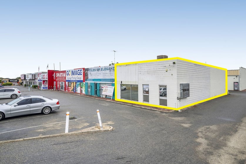Click to view all images 1/17 Prindiville Drive Wangara WA 6065 - Image 1