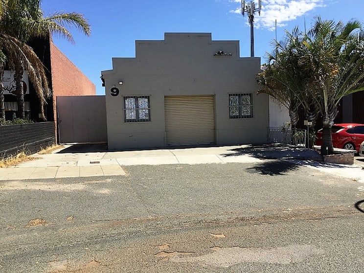 Click to view all images 9 Claude Street Burswood WA 6100 - Image 1