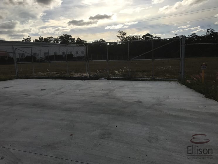 Click to view all images 77-79 Magnesium Drive Crestmead QLD 4132 - Image 3