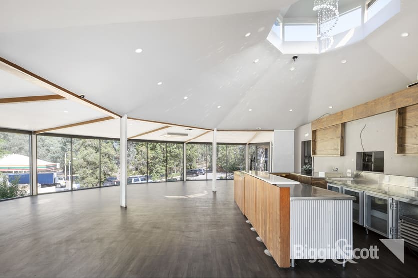 Click to view all images 1425 Main Rd Eltham VIC 3095 - Image 2