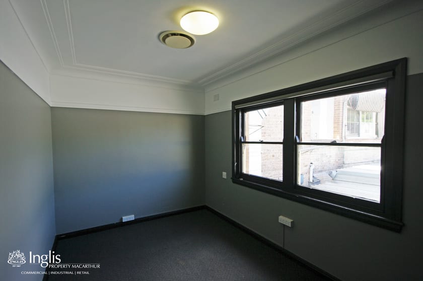 Click to view all images 3/102A Argyle Street Camden NSW 2570 - Image 2