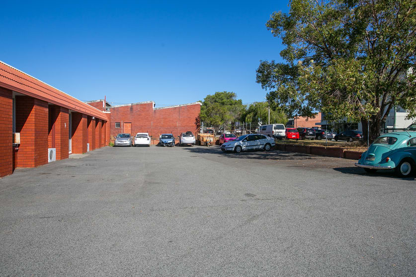 Click to view all images Unit 3/6 Bookham St Morley WA 6062 - Image 2
