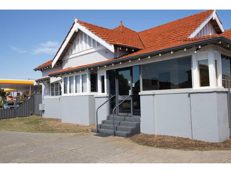 Click to view all images 255 Walcott Street Mount Lawley WA 6050 - Image 2