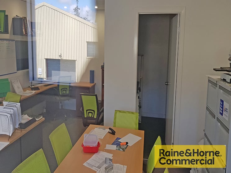 Click to view all images Enoggera QLD 4051 - Image 2