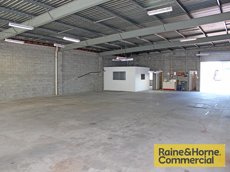 Click to view all images 30 Morrisby Street Geebung QLD 4034 - Image 3